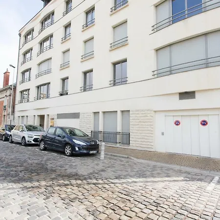 Apartament In Front Of Cathederal ! *